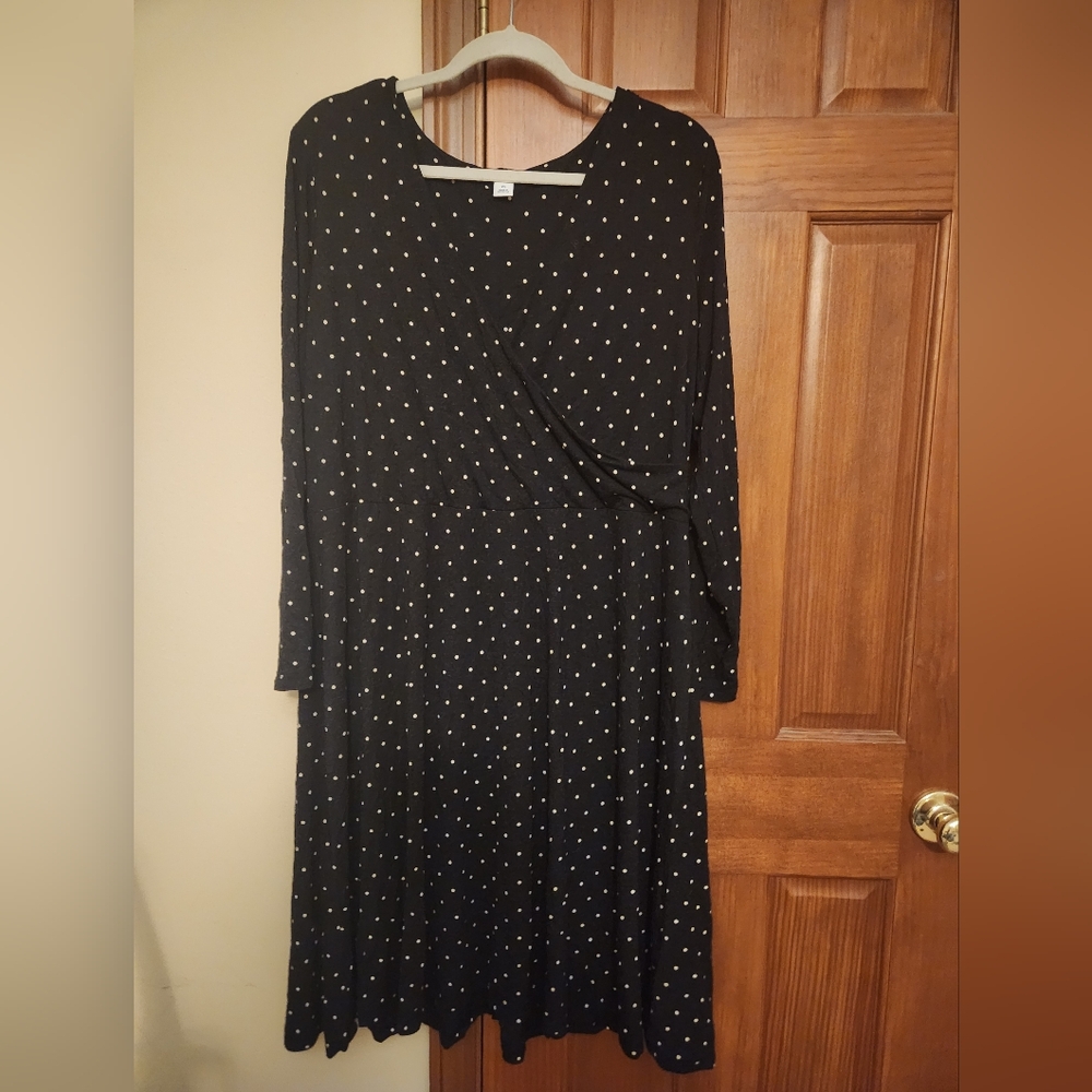 Old Navy faux wrap dress, polka dot, size XXL.